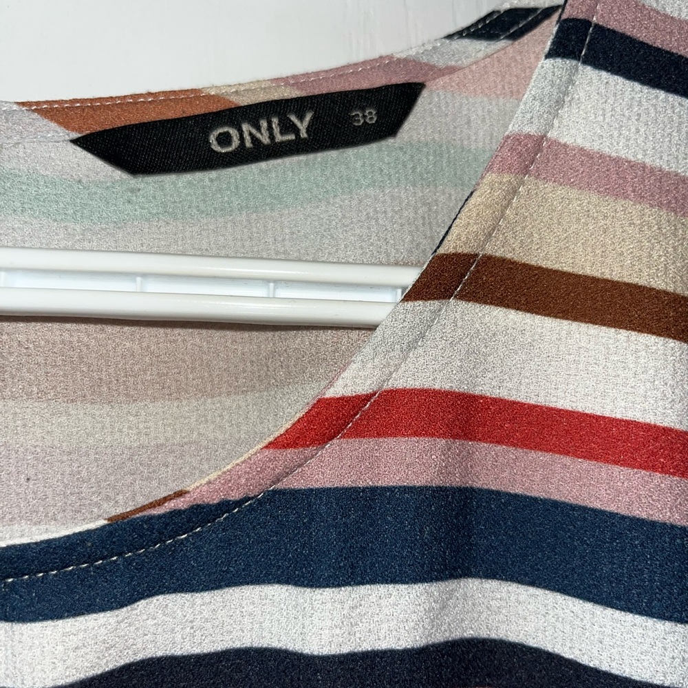 Striped Mini Romper - Multicolor - Picture 3 of 4